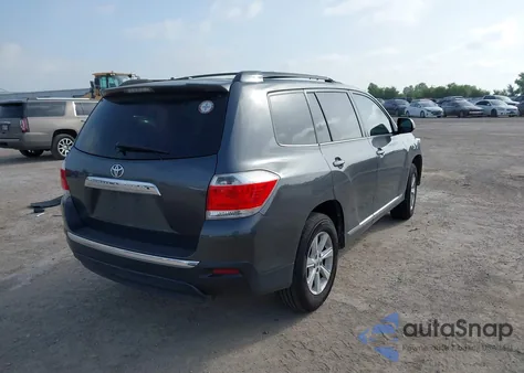 2013 Toyota Highlander Plus/Se z USA, uszkodzony, nr VIN 5TDZK3EH2DS116160